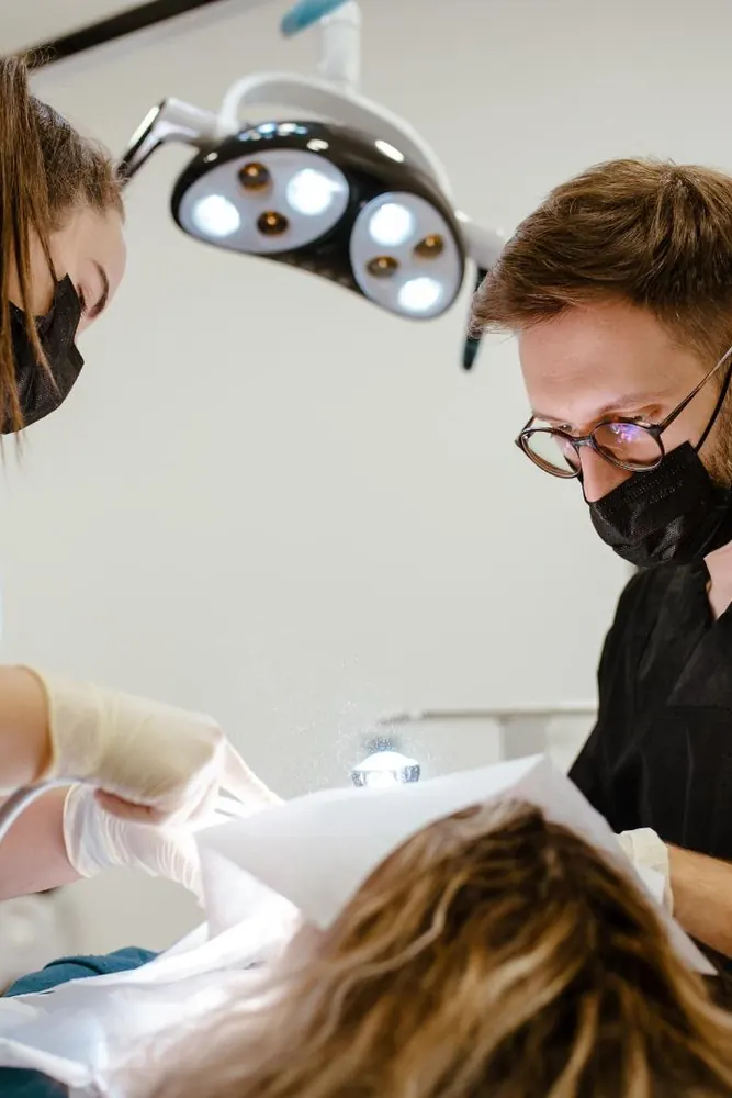 Detartraj cu ultrasunete în cabinetul Dentalix, galerie foto 9
