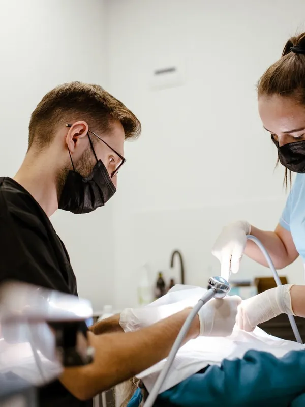 Tratament de canal, endodonție la Dentalix Topoloveni și Băicoi